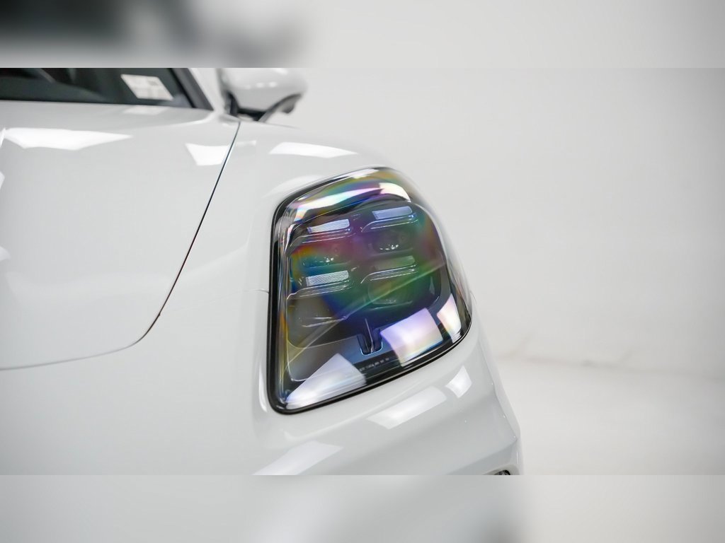 Certified 2025 Porsche Panamera 4 image 7