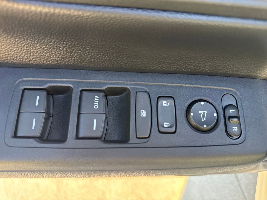 Used 2023 Honda CR-V LX image 15