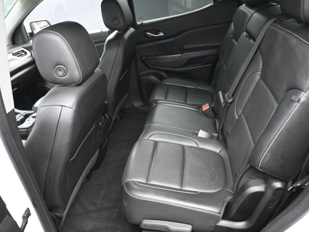Used 2023 GMC Acadia SLT image 11