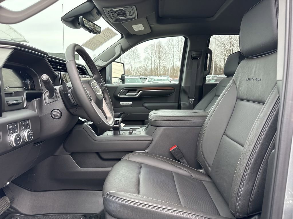 Used 2025 GMC Sierra 1500 Denali w/ Denali Reserve Package image 9