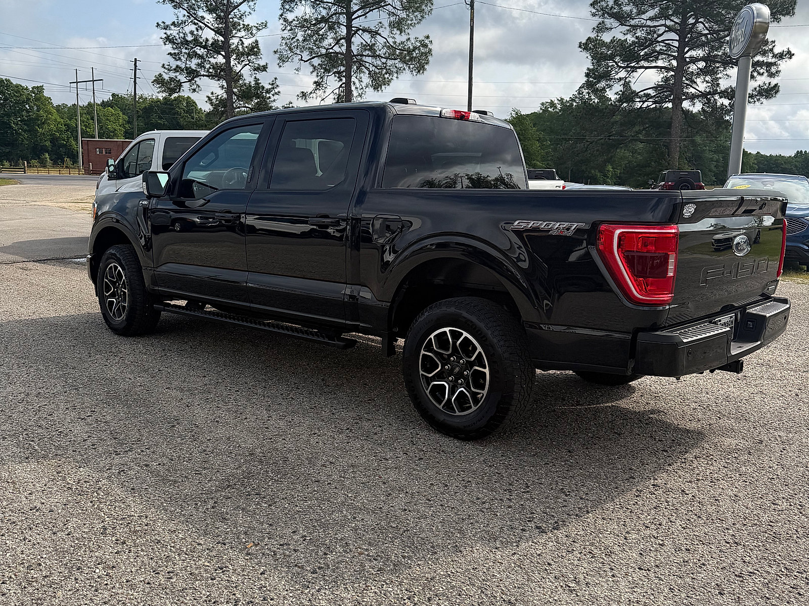 Used 2023 Ford F150 XLT w/ Equipment Group 302A High AWD/4WD image 7