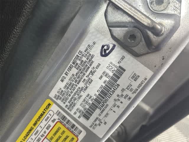 Used 2014 Ford Fusion SE FWD image 30