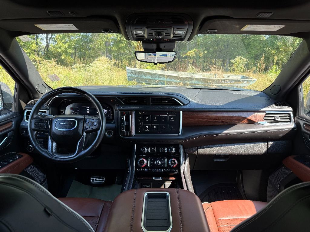 Used 2024 GMC Yukon Denali Ultimate image 34