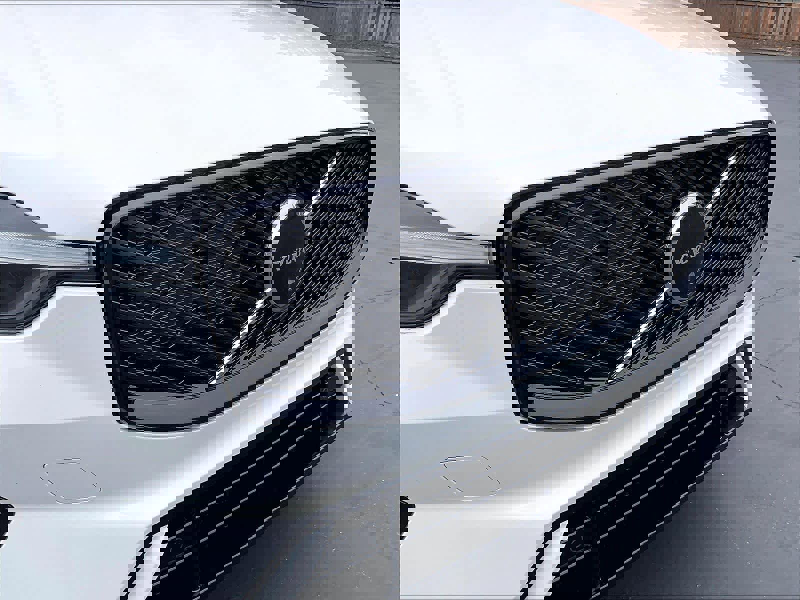 New 2026 Volvo XC60 B5 Ultra w/ Climate Package image 33