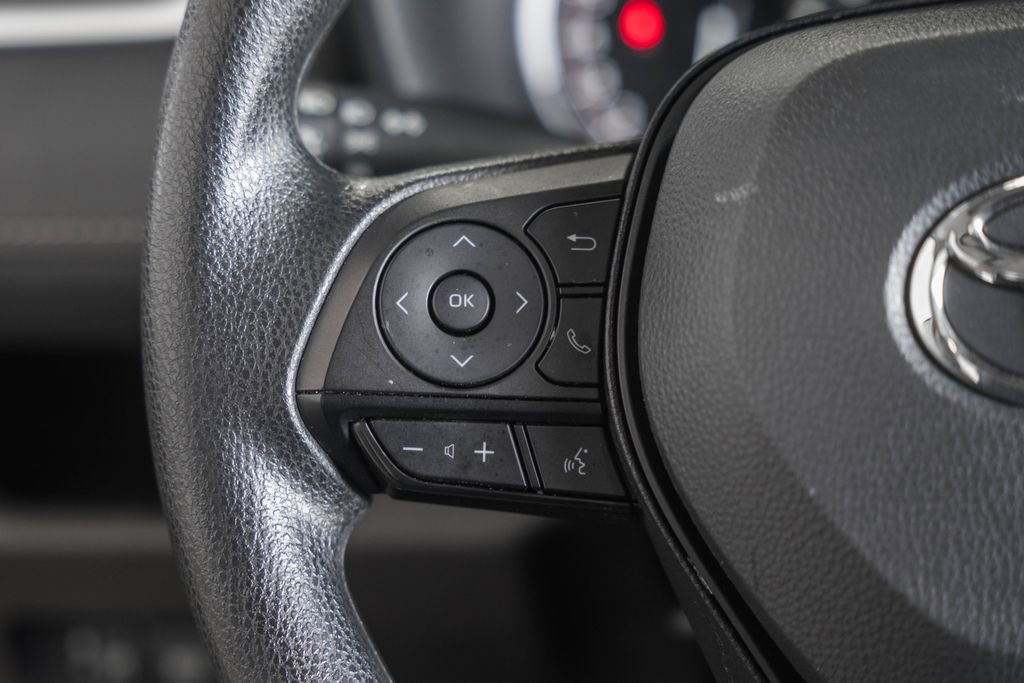 Used 2025 Toyota RAV4 LE image 26