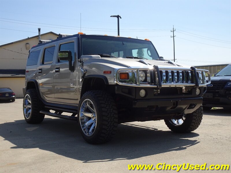 Used 2004 HUMMER H2 w/ Preferred Equipment Group AWD/4WD image 4