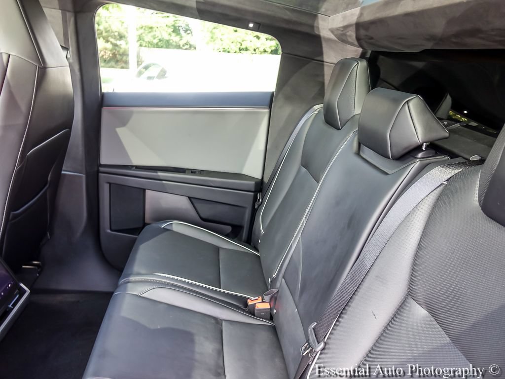 Used 2025 Tesla Cybertruck Cyberbeast AWD/4WD image 15