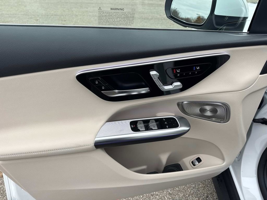 New 2026 Mercedes-Benz GLC 300 4MATIC image 17