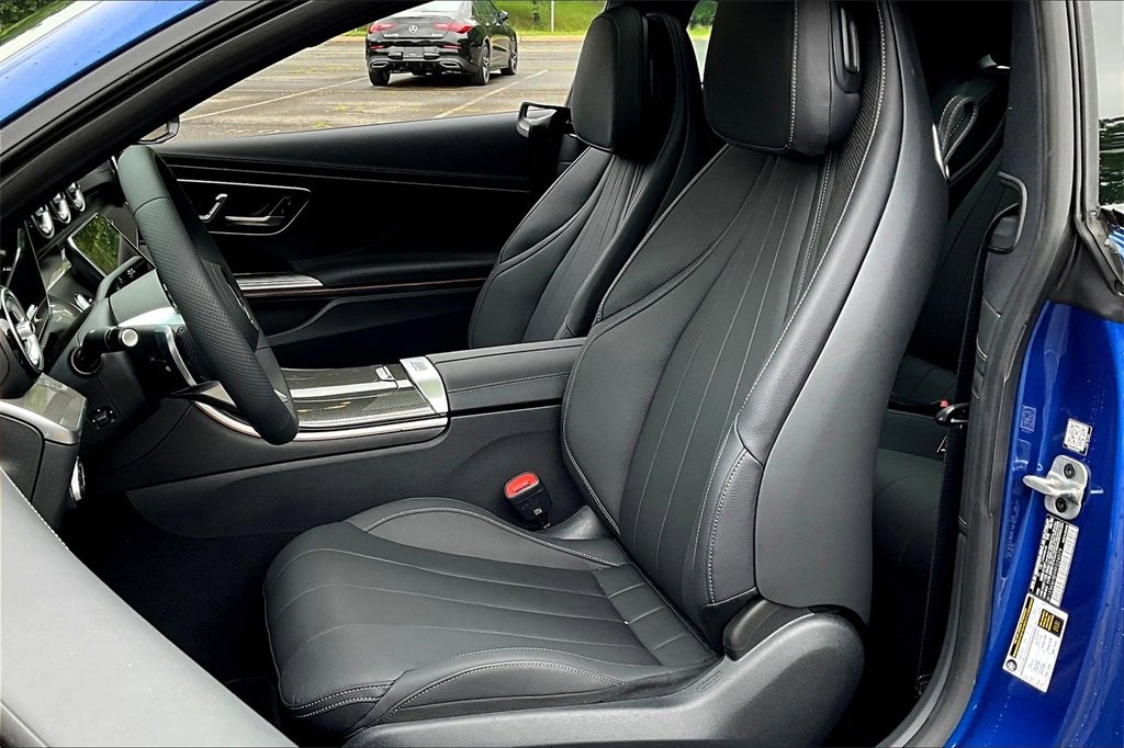 Used 2024 Mercedes-Benz CLE 300 4MATIC Coupe image 27