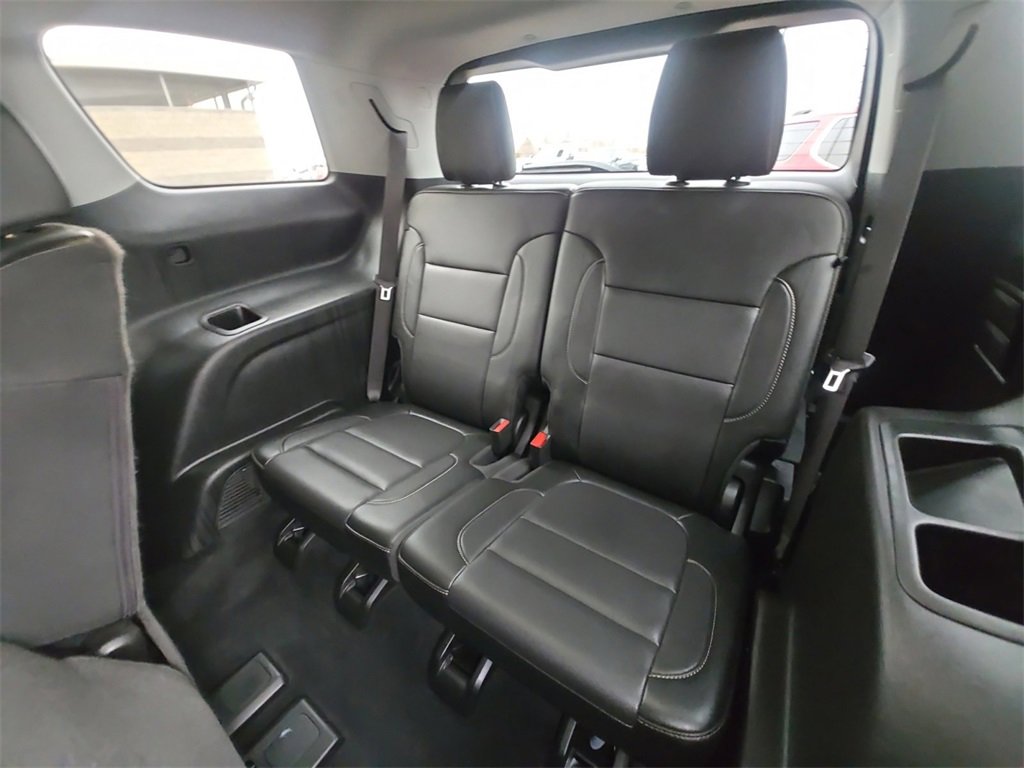 Used 2020 GMC Acadia SLT w/ Premium Package image 16