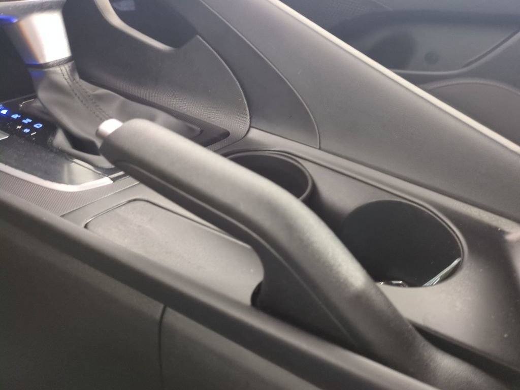 Used 2023 Hyundai Elantra SEL FWD image 25