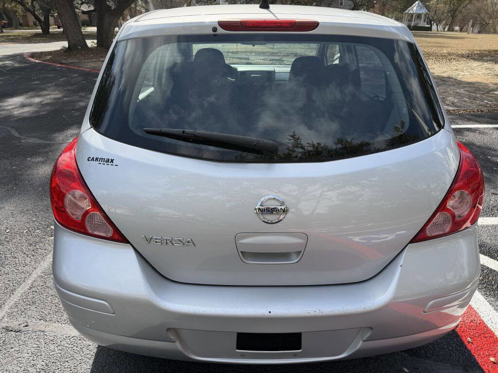 Used 2011 Nissan Versa 1.8 S w/ PWR Plus Pkg image 4