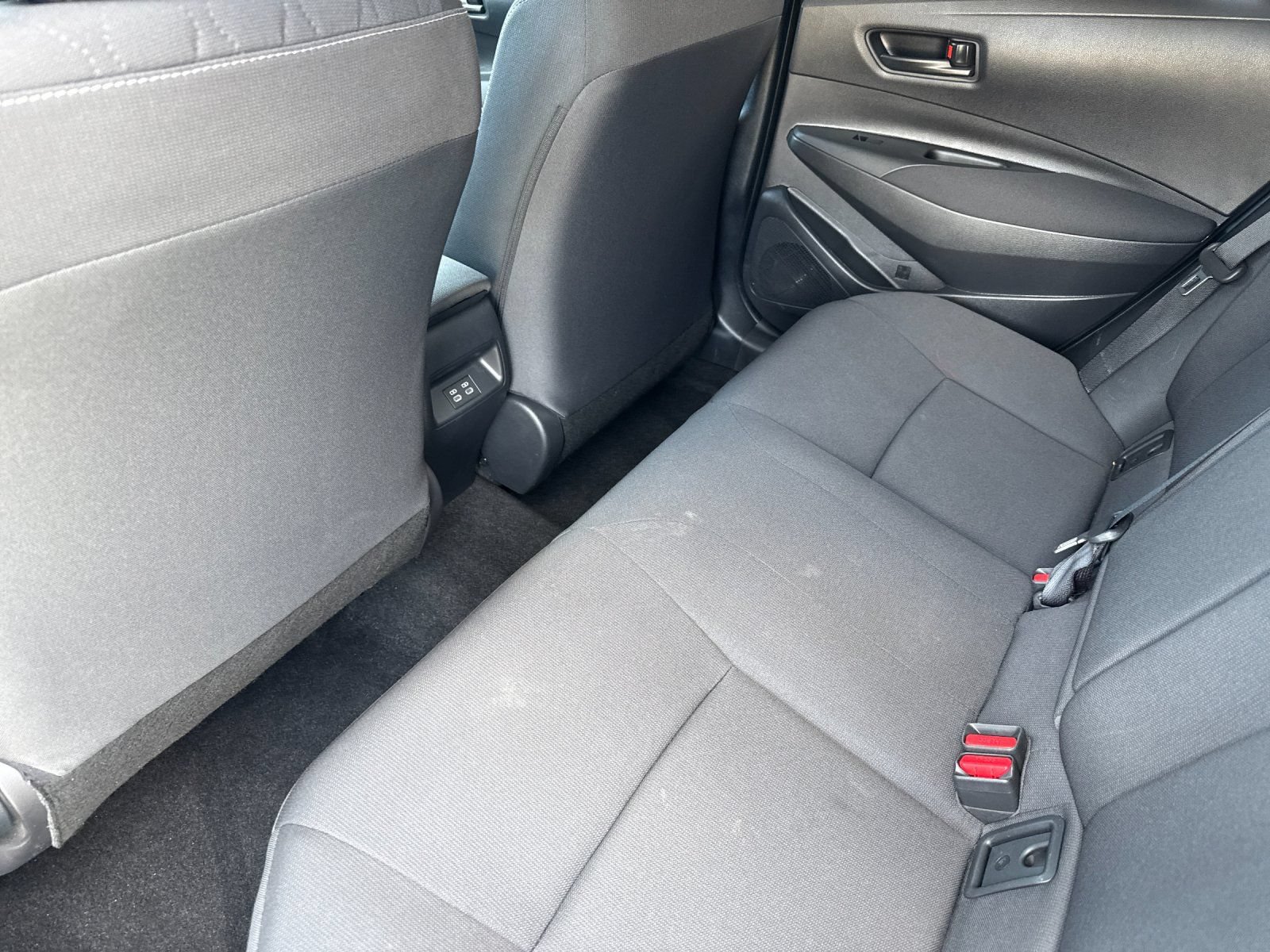 Used 2024 Toyota Corolla LE FWD image 11