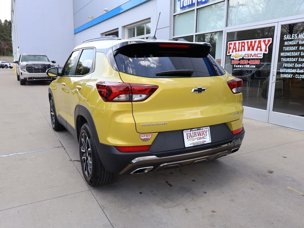 Used 2023 Chevrolet TrailBlazer ACTIV w/ Sun and Liftgate Package FWD image 8