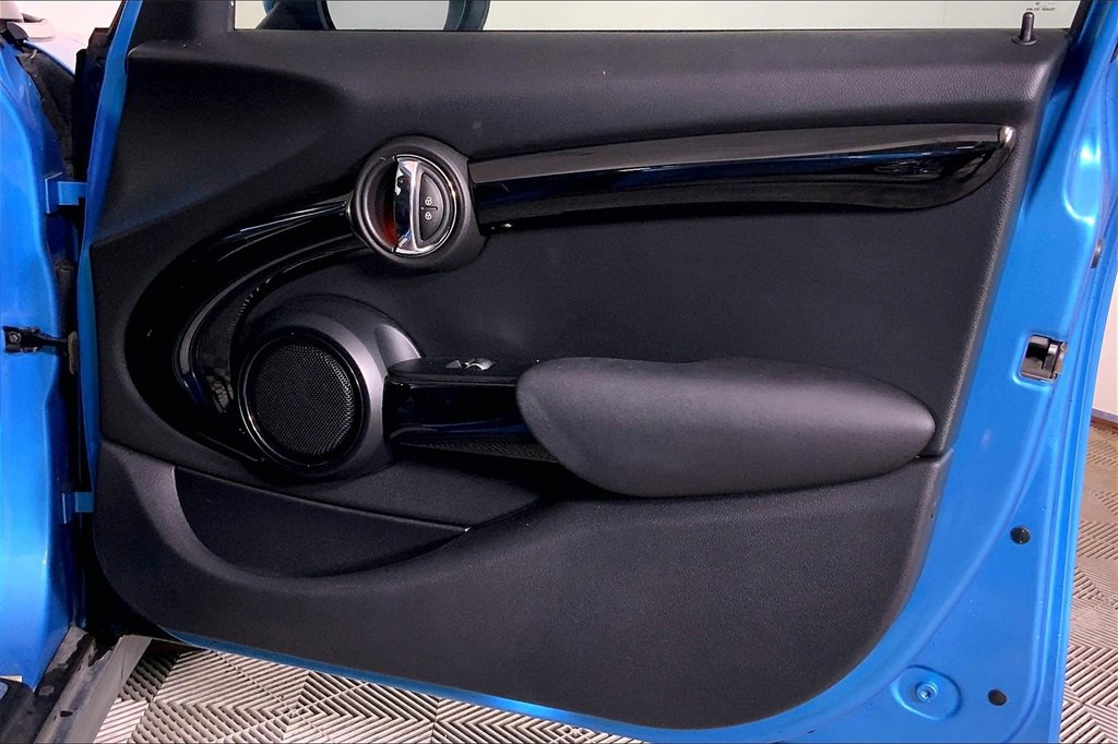 Used 2019 MINI Cooper S image 23