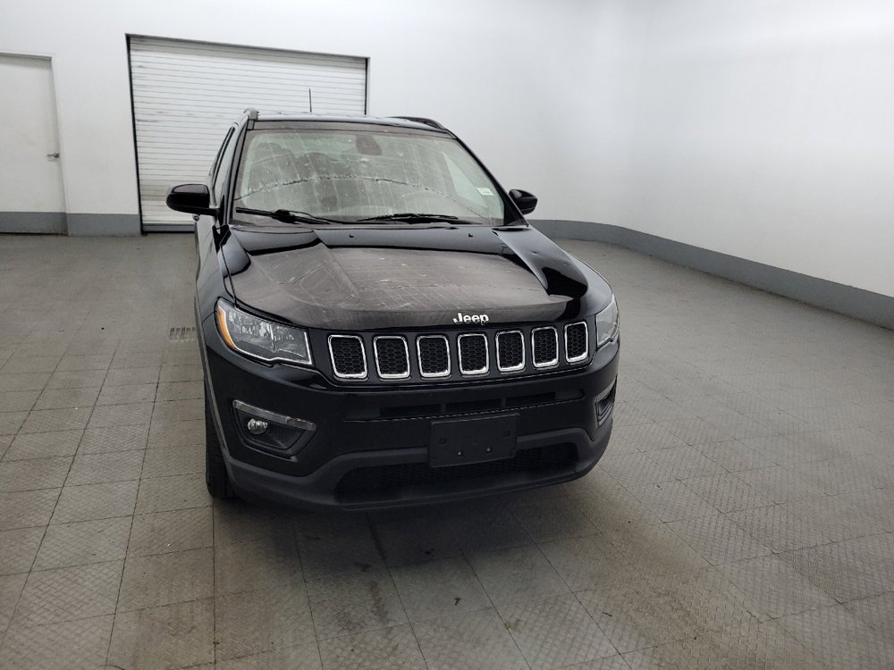 Used 2018 Jeep Compass Latitude w/ Popular Equipment Group AWD/4WD image 14