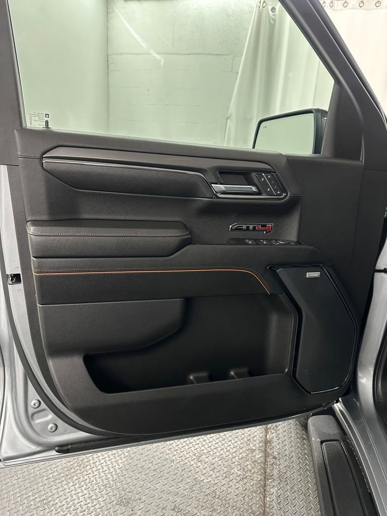 Used 2024 GMC Sierra 1500 AT4 w/ Technology Package image 10