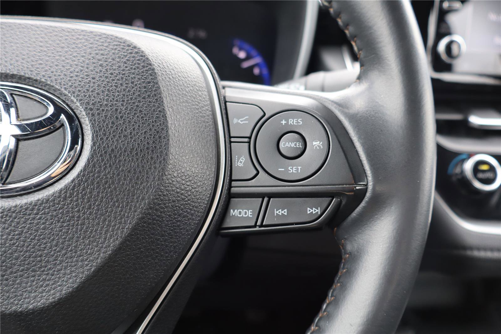 Used 2021 Toyota Corolla XSE w/ Carpet Mat Package (TMS) image 19