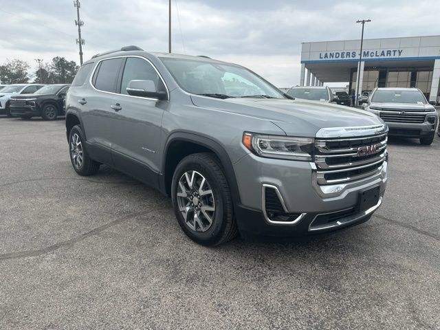 Used 2023 GMC Acadia SLT image 1