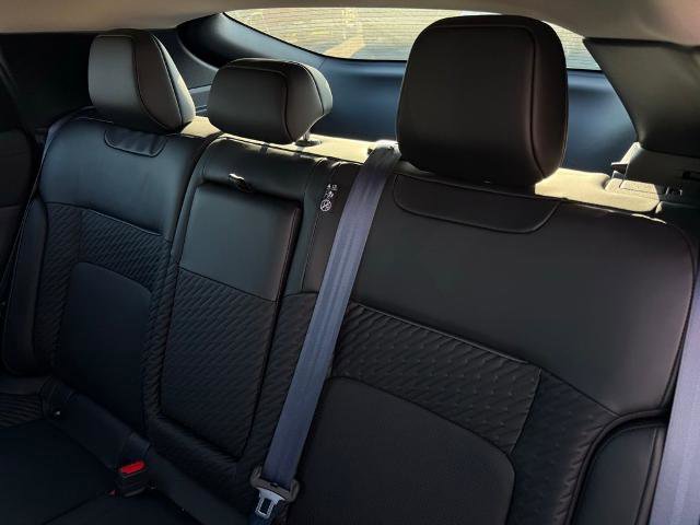 New 2026 Nissan Leaf Platinum+ w/ Cargo Package (Platinum+) image 9