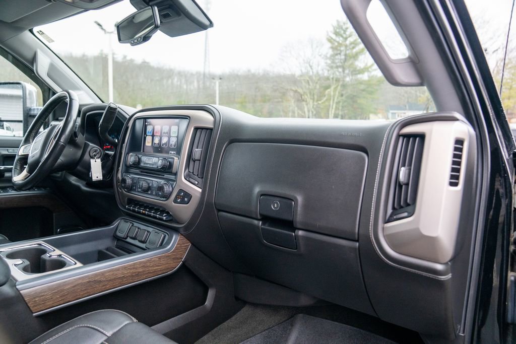 Used 2018 GMC Sierra 2500 Denali w/ Duramax Plus Package image 12
