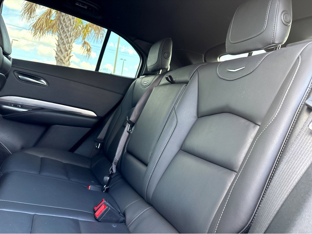 Used 2025 Cadillac XT4 Premium Luxury image 16