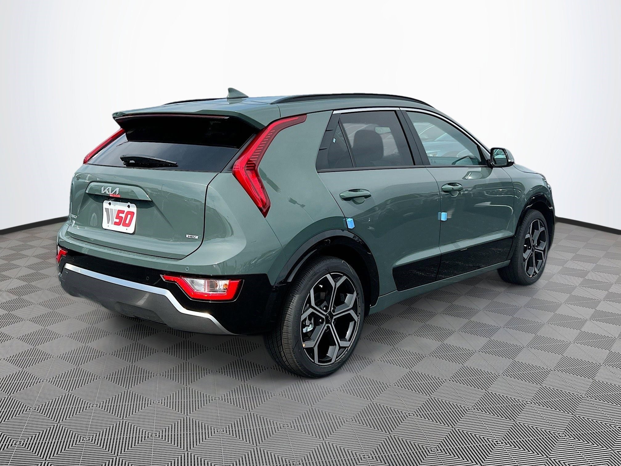 New 2025 Kia Niro EX Touring image 32