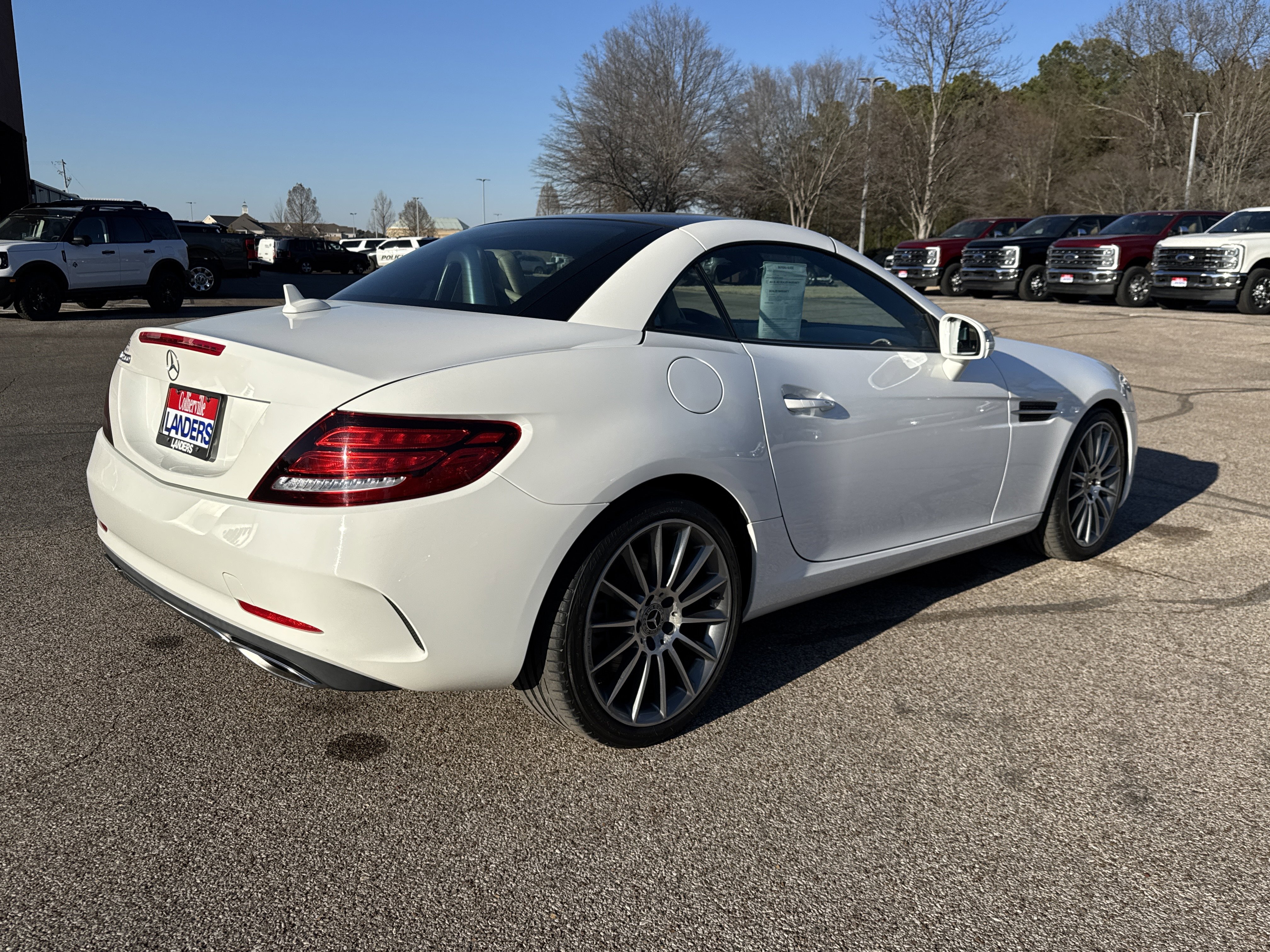 Used 2020 Mercedes-Benz SLC 300 image 3