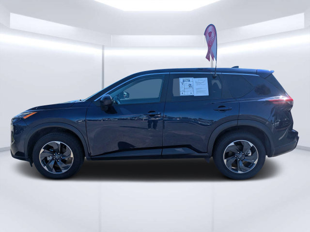 Used 2025 Nissan Rogue SV FWD image 6