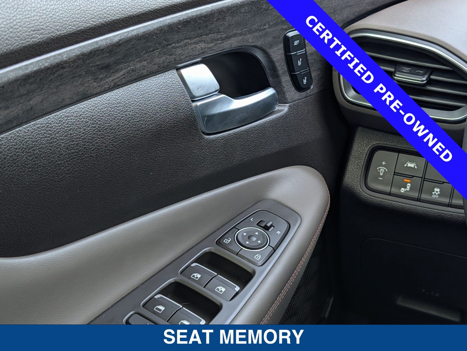 Used 2020 Hyundai Santa Fe Limited FWD image 26