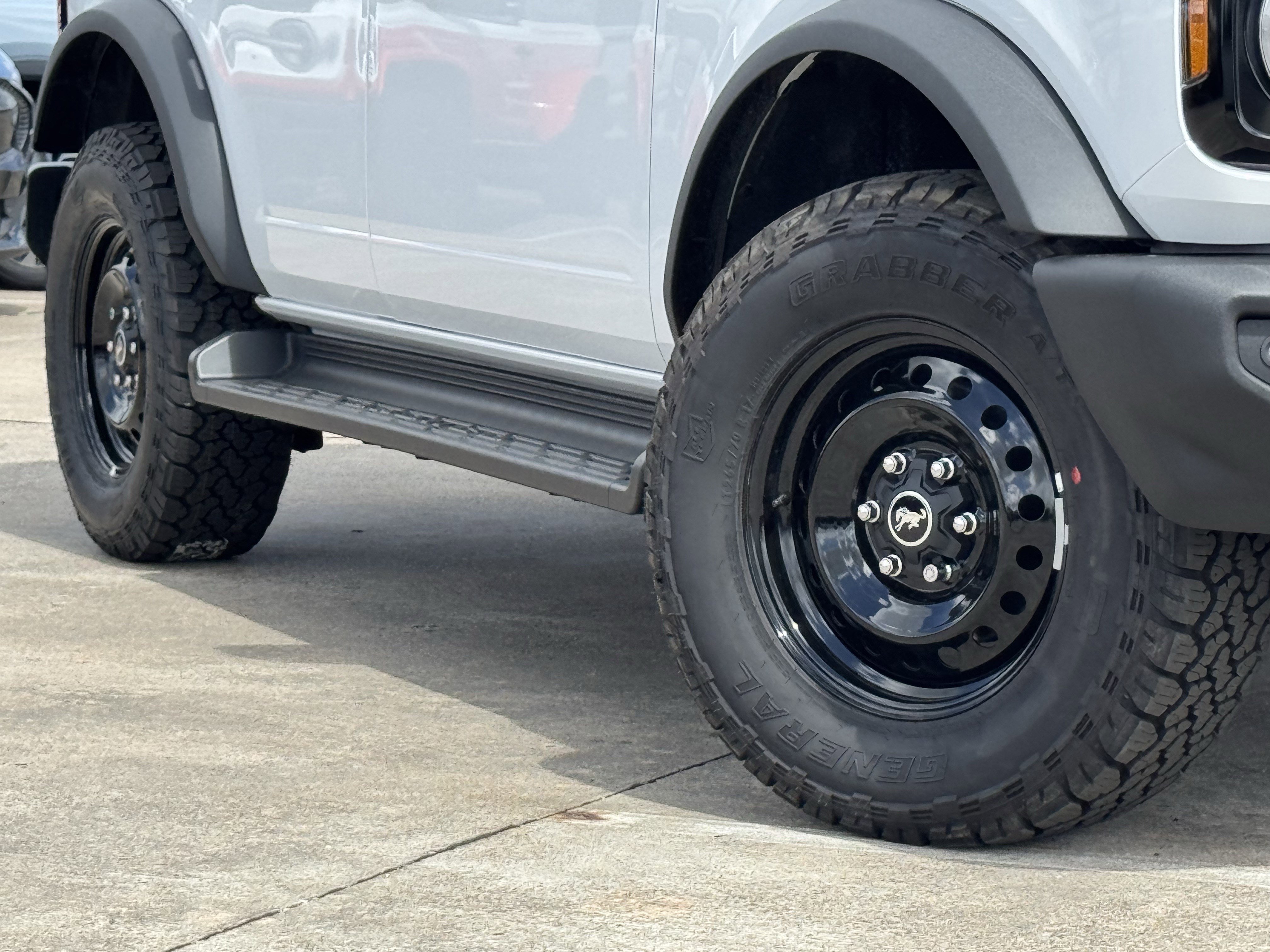 New 2026 Ford Bronco Outer Banks AWD/4WD image 12