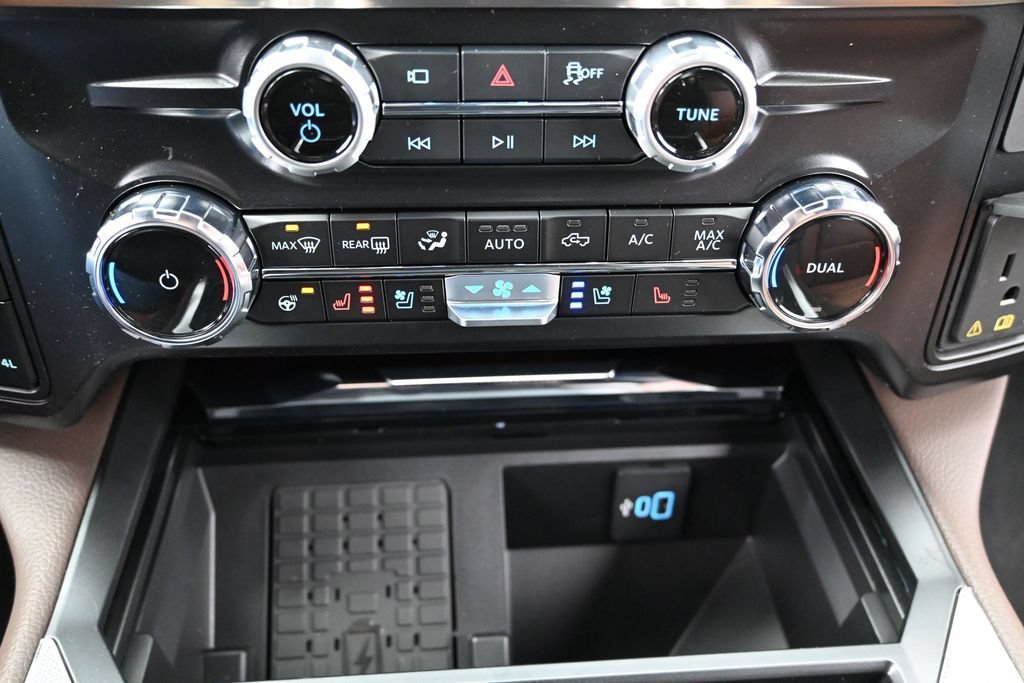 New 2026 Ford F250 King Ranch w/ Chrome Package AWD/4WD image 44