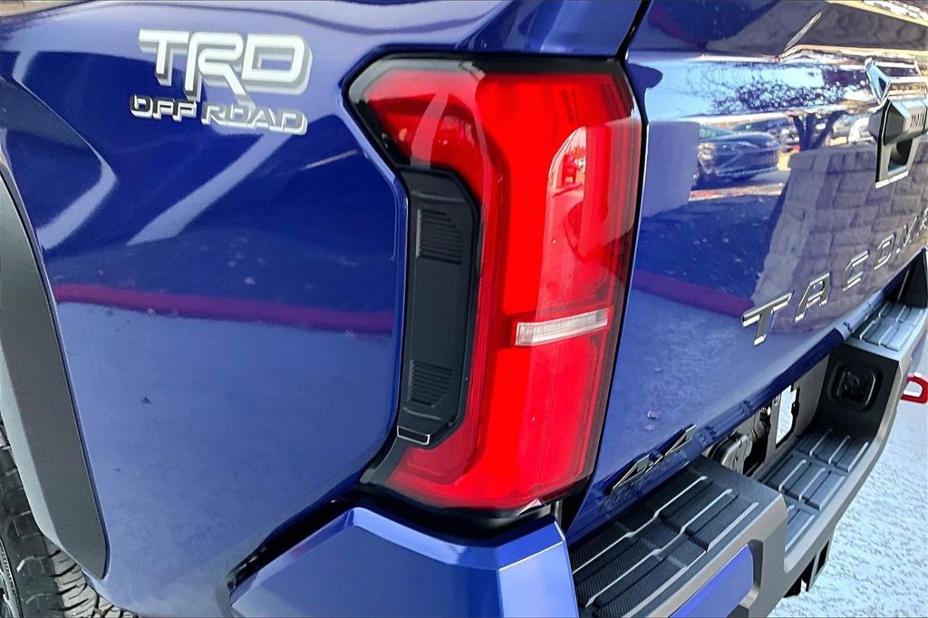 Used 2025 Toyota Tacoma TRD Off-Road image 20