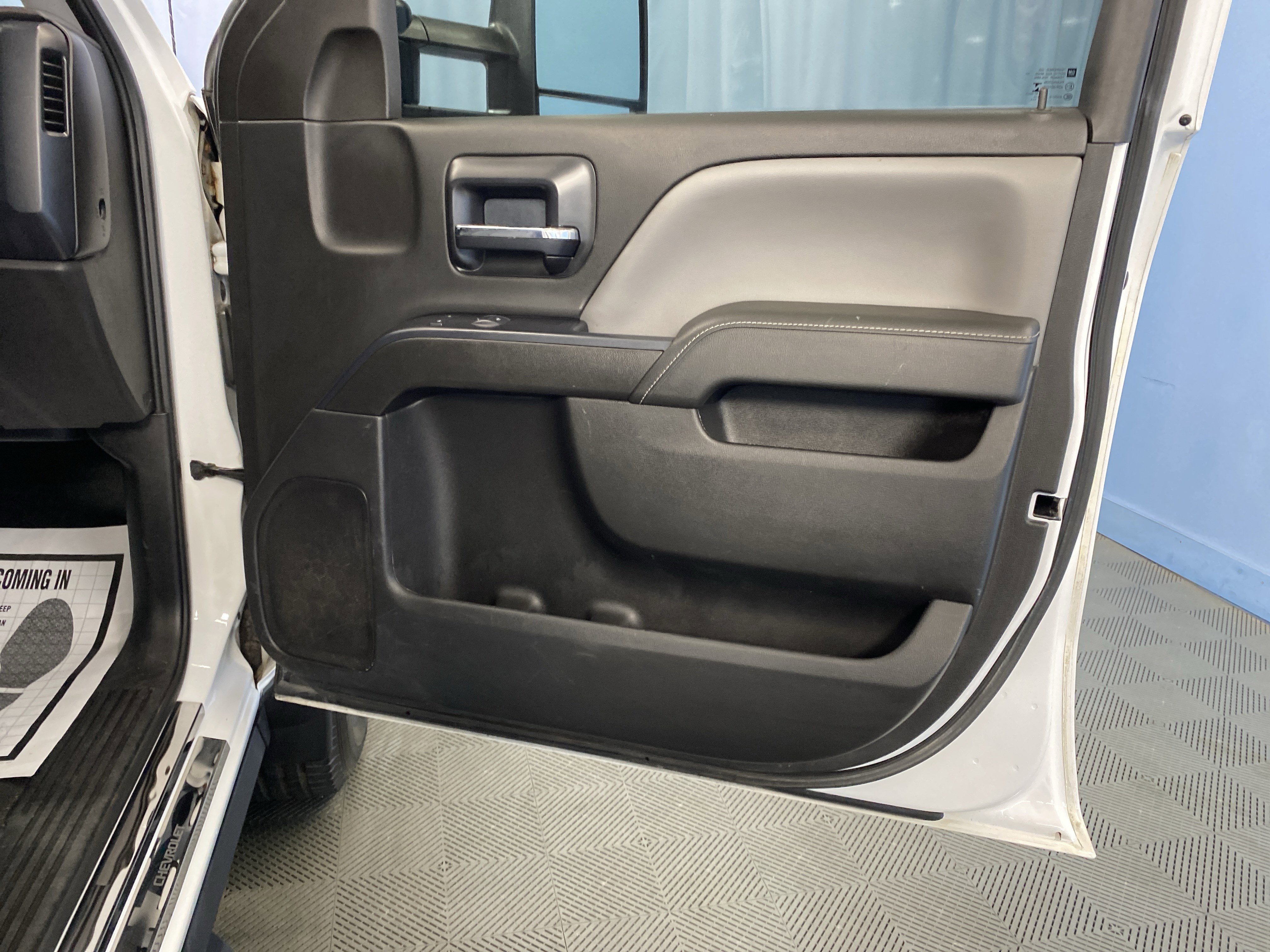 Used 2015 Chevrolet Silverado 2500 W/T image 43