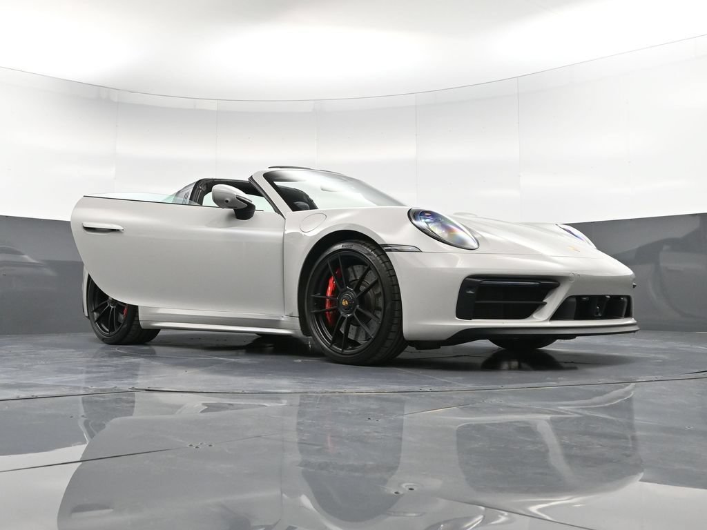 Certified 2023 Porsche 911 Targa 4 GTS AWD/4WD image 39