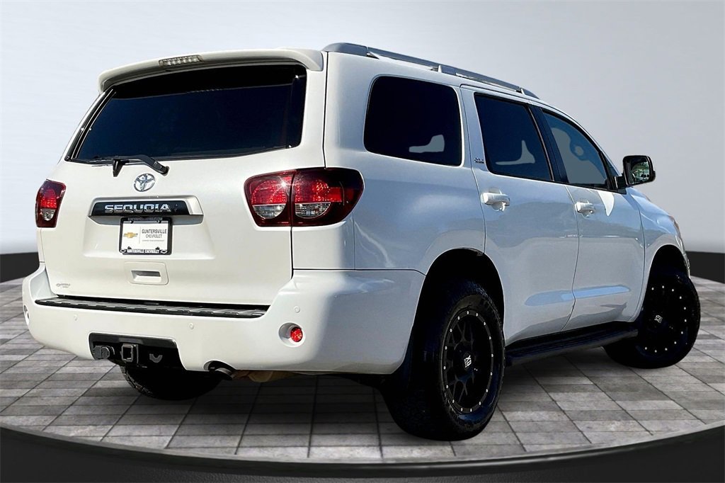 Used 2022 Toyota Sequoia SR5 image 2