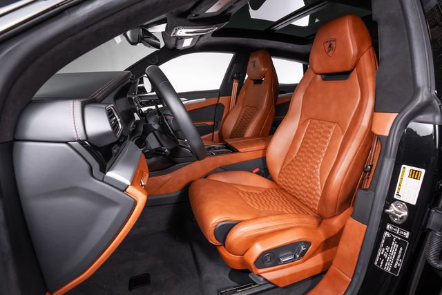 Used 2022 Lamborghini Urus AWD/4WD image 17