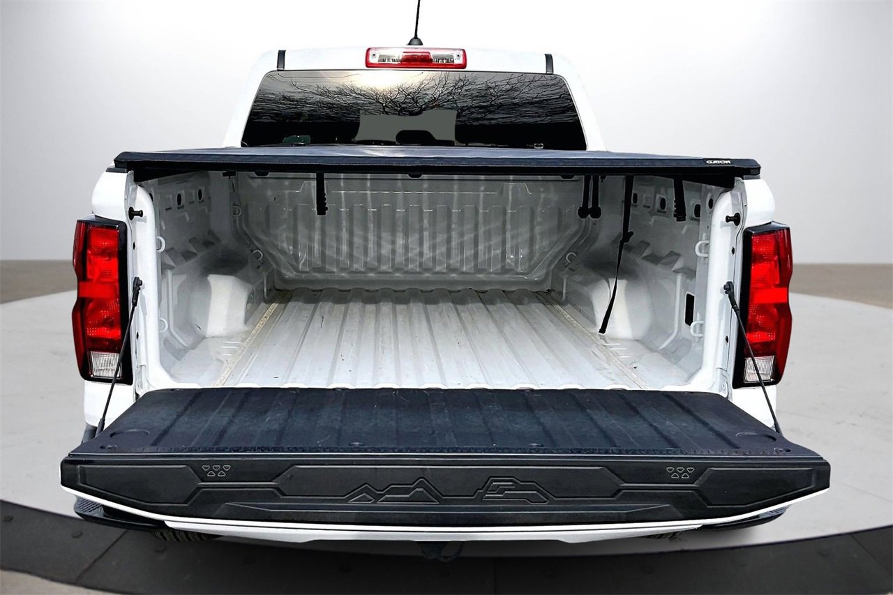 Used 2024 Chevrolet Colorado LT image 24