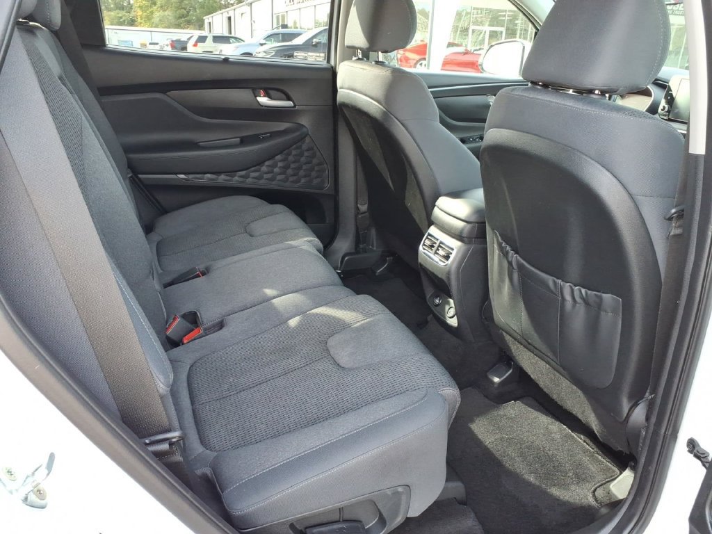 Used 2022 Hyundai Santa Fe SEL w/ Convenience Package FWD image 12