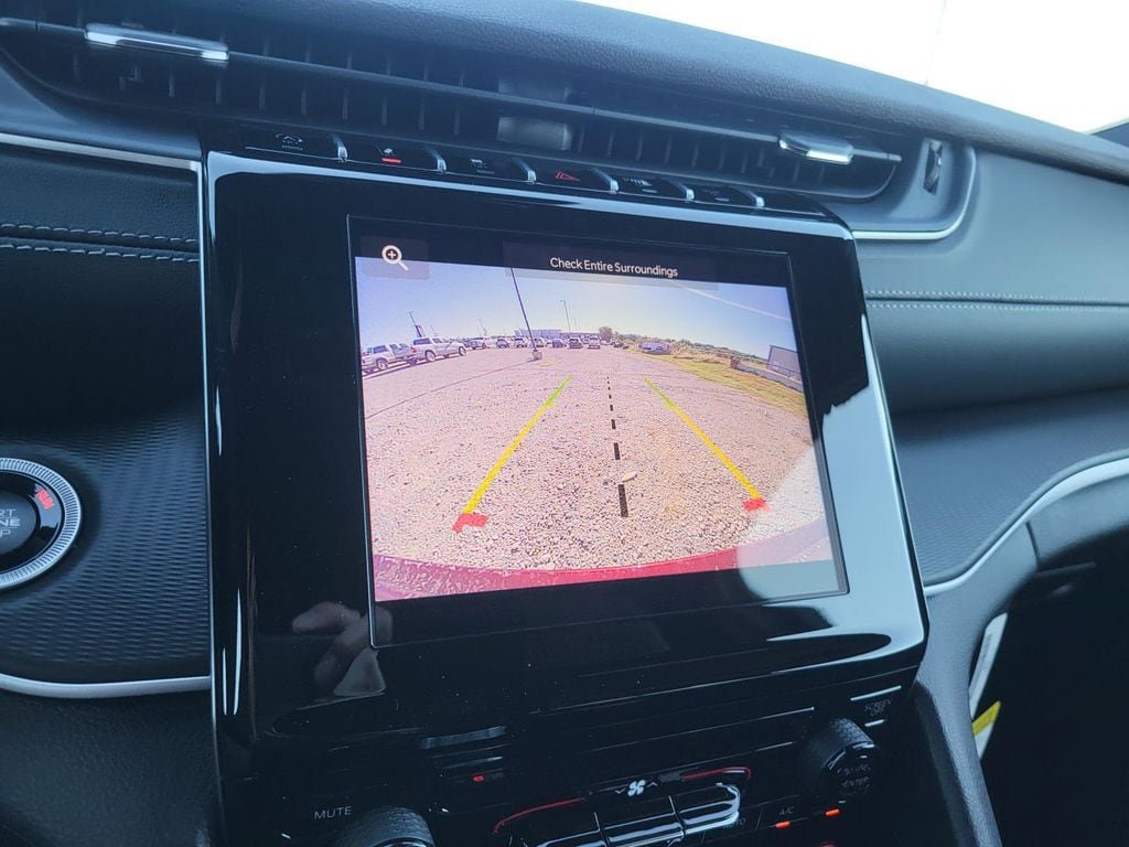New 2025 Jeep Grand Cherokee Laredo RWD image 24
