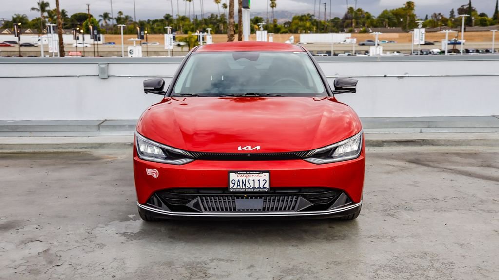 Used 2022 Kia EV6 Wind w/ Wind Technology Package AWD/4WD image 3