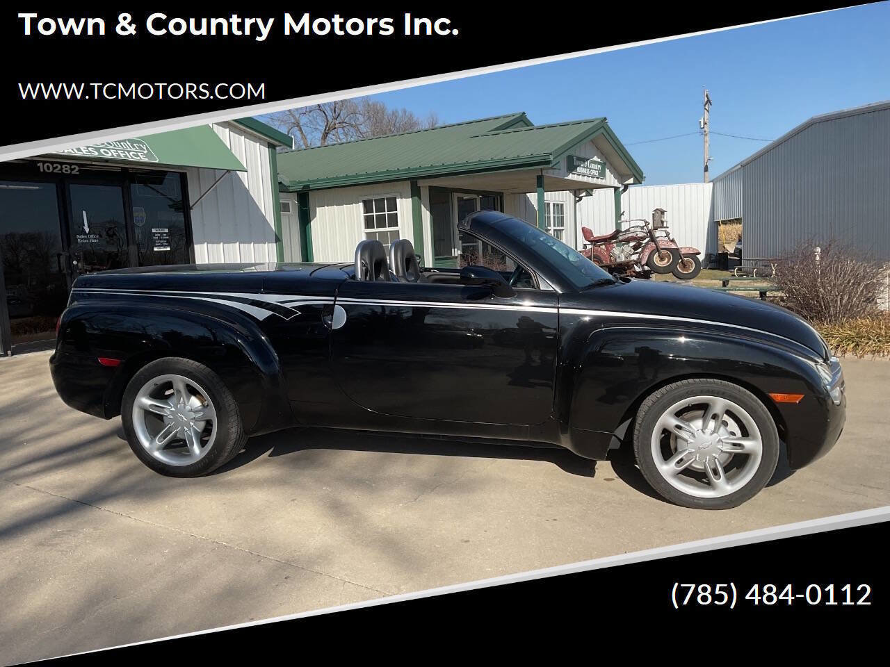 Used 2005 Chevrolet SSR w/ Preferred Equipment Group