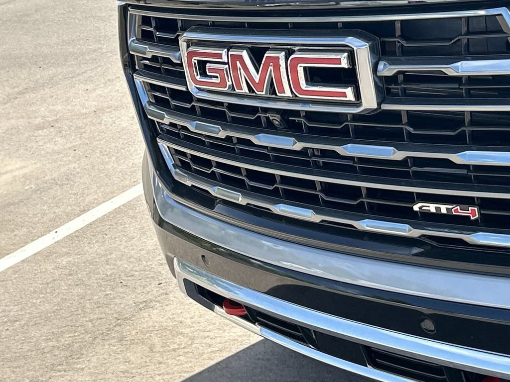 New 2026 GMC Yukon AT4 AWD/4WD image 31