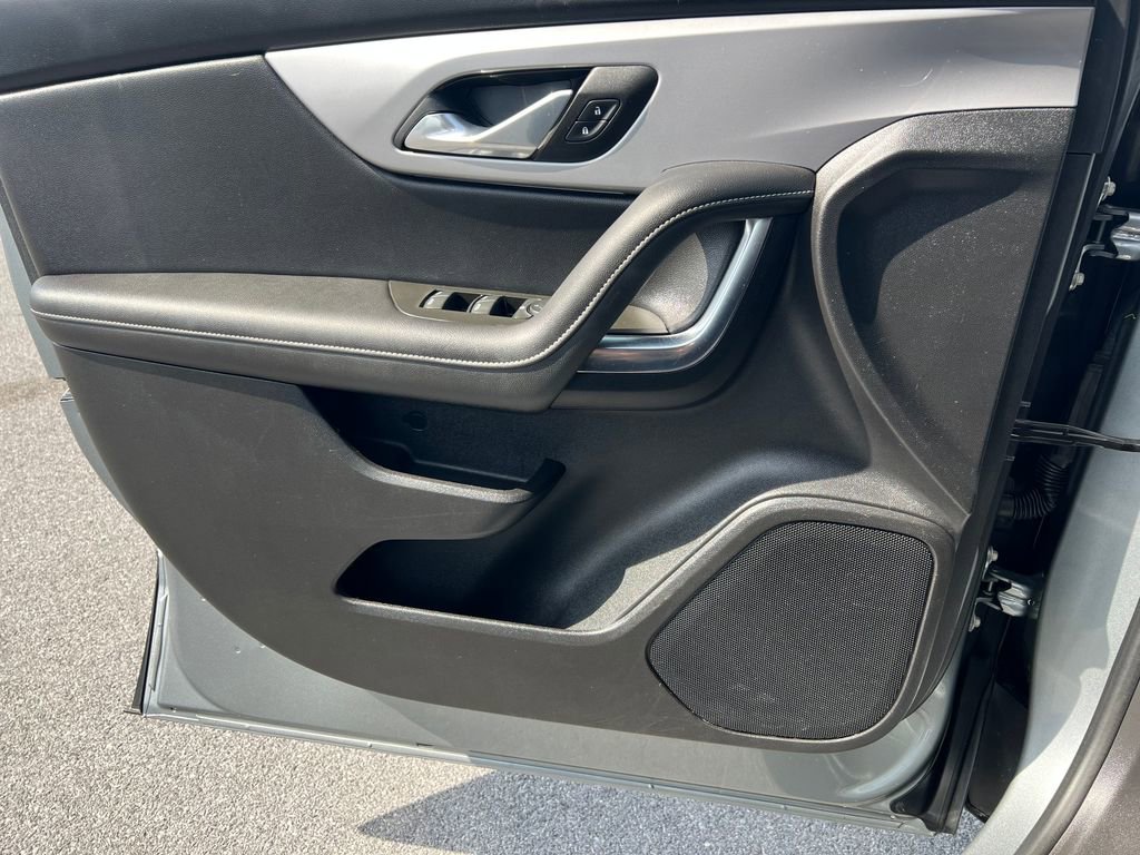 Used 2025 Chevrolet Blazer LT image 17