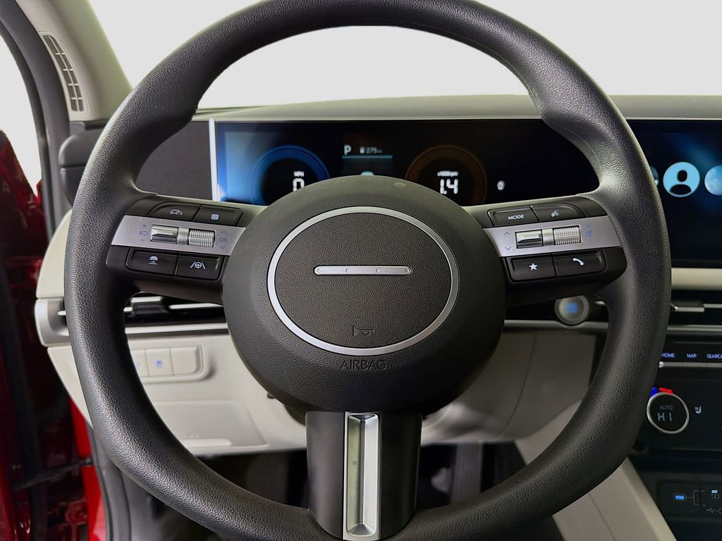 Used 2025 Hyundai Tucson SEL FWD image 14