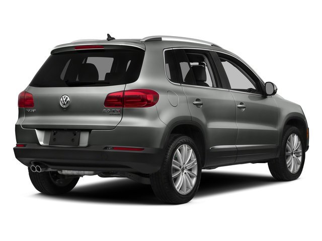 Used 2016 Volkswagen Tiguan S FWD image 2