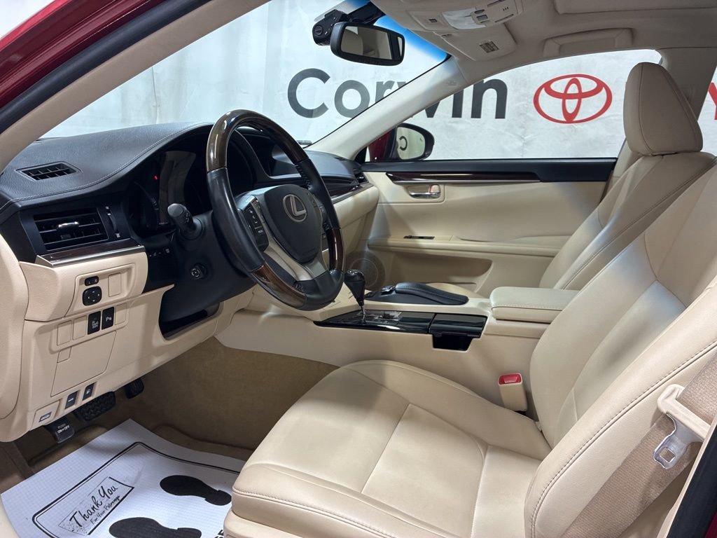 Used 2013 Lexus ES 350 w/ Premium Pkg FWD image 25