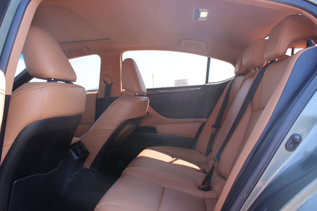 Used 2023 Lexus ES 350 w/ Accessory Package (Z1) FWD image 22