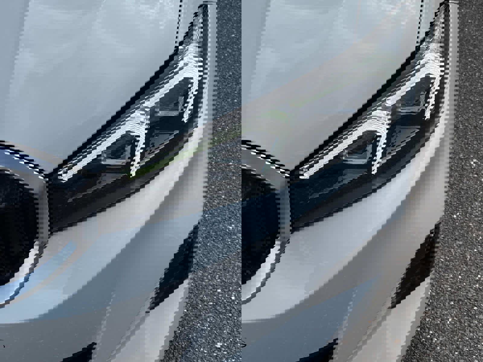 Certified 2025 BMW 330i Sedan w/ Convenience Package image 9