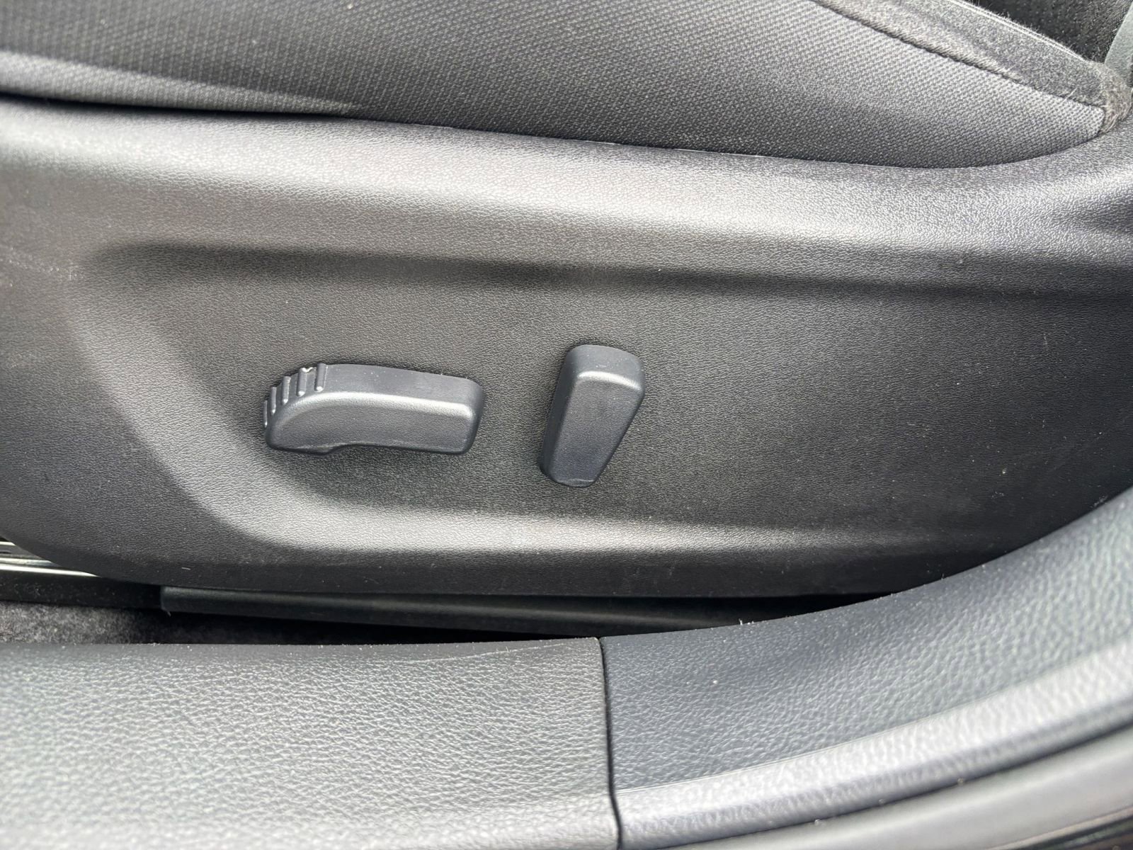 Used 2025 Nissan Altima 2.5 SV FWD image 22